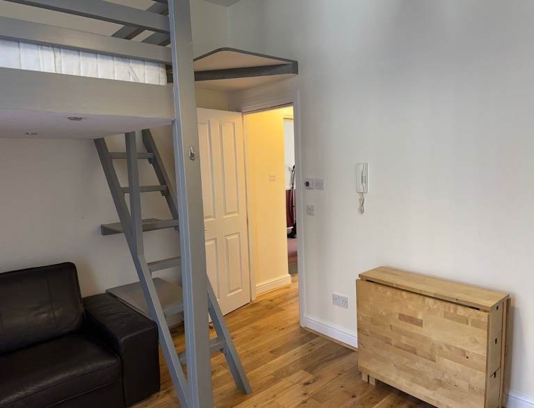 Finsbury Park N4 Studio Flat