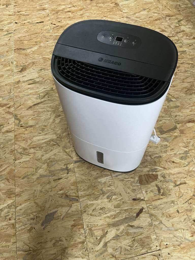 MeacoDry Arete One 20L Dehumidifier - As Good As New