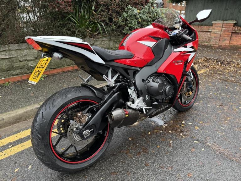 HONDA CBR1000RR FIREBLADE 20TH ANNIVERSARY 2013 