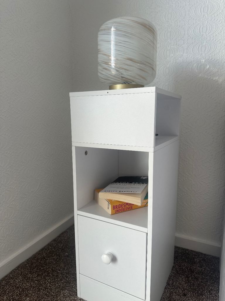 White Bedside Table with Drawer and Shelf – Good Condition