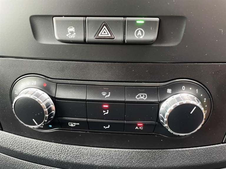 2019 Mercedes-Benz Vito 2.1 114 CDI BlueTEC SELECT Tourer RWD L2 Euro 6 (s/s) 5dr (LWB) Minibus D...