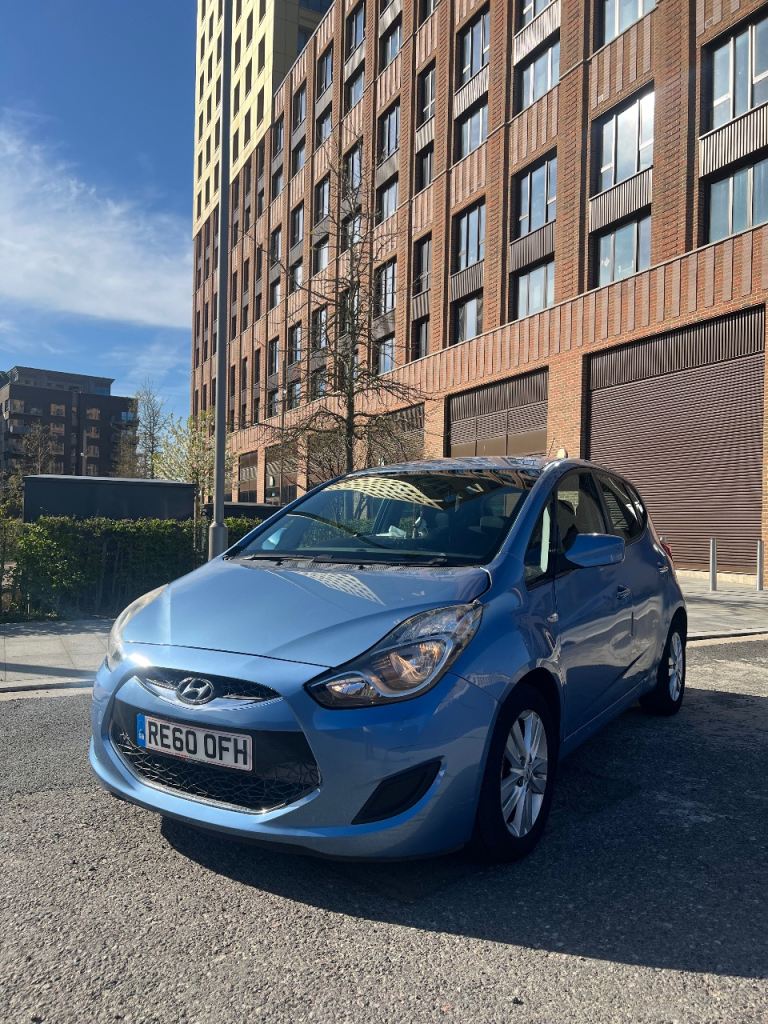 Hyundai ix20 Blue
