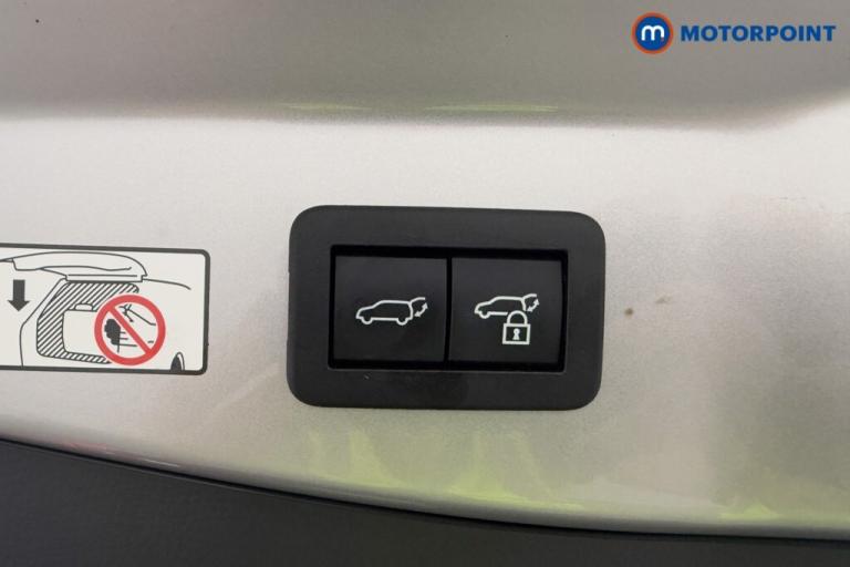 2024 Toyota C-HR 2.0 PHEV Design 5dr CVT SUV Hybrid Automatic