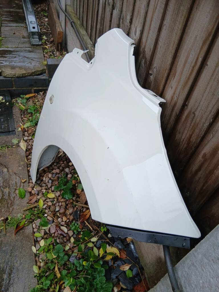 Ford Ka Wing Drivers side in Frozen white 2009 to 2016 