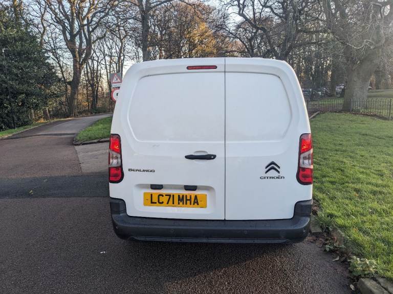 berlingo 5 seater crewvan,F/S/H, caged rear, very clean only £6995 no vat, px welcome