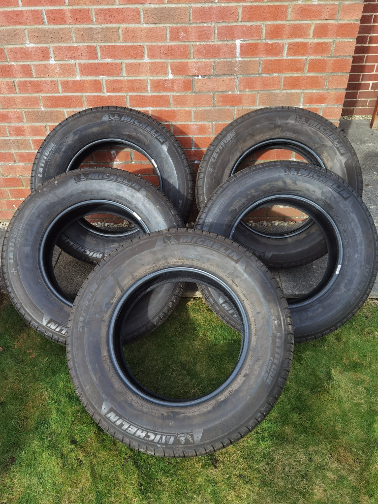 Michelin 255/70r18 x 5 