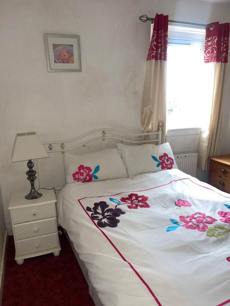 Double Room to Let