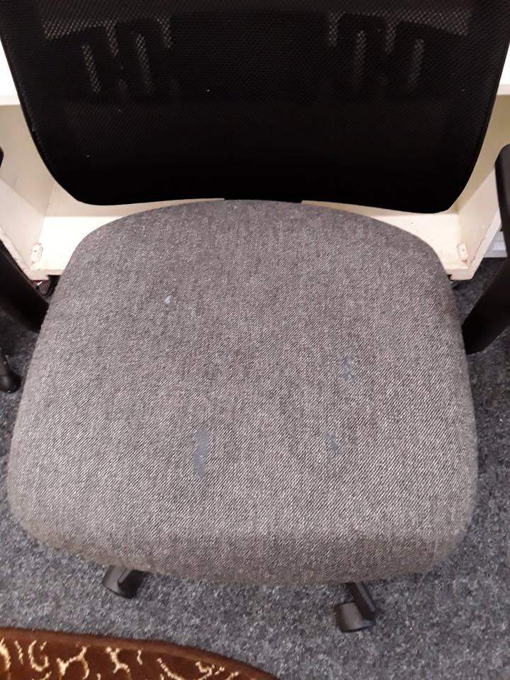 Grey & black swivel office chair Copley Mill Low Cost Moves 2nd Hand Furniture STALYBRIDGE SK15 3DN