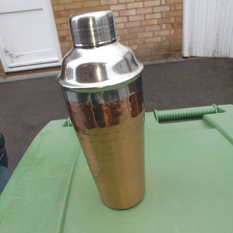 Fox & Ivy, 10 inch Copper Cocktail Shaker, Excellent Condition, Never Used, Clean, Very Useful
