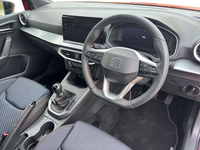 2025 SEAT Arona 1.0 TSI 115 FR Black Edition 5dr Hatchback PETROL Manual