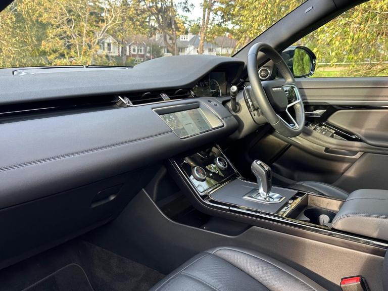 2022 Land Rover Range Rover Evoque 1.5 P300e 12.2kWh R-Dynamic SE Auto 4WD Euro 6 (s/s) 5dr ESTAT...