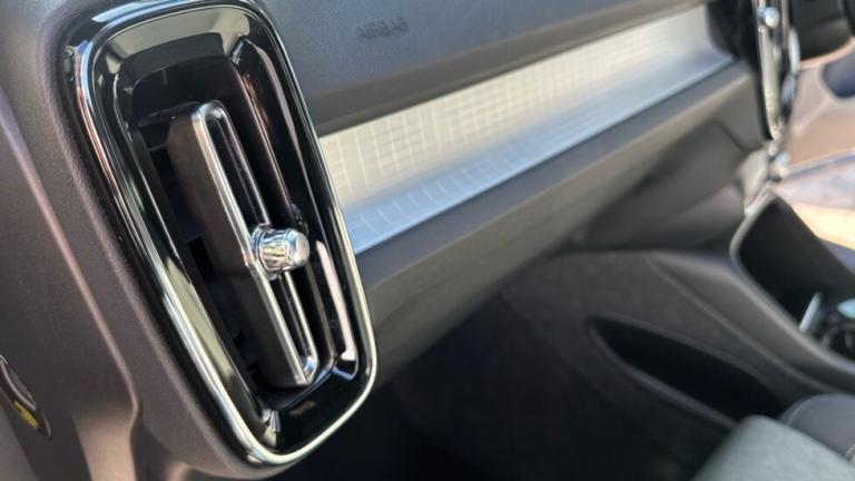 2023 Volvo XC40 Plus, B4 Mild hybrid, Petrol, Dark Estate Petrol Automatic