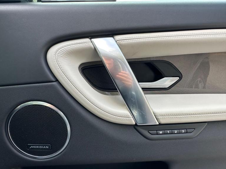 2019 Land Rover Discovery Sport 2.0 P250 MHEV R-Dynamic HSE SUV 5dr Petrol Auto 4WD Euro 6 (s/s) ...