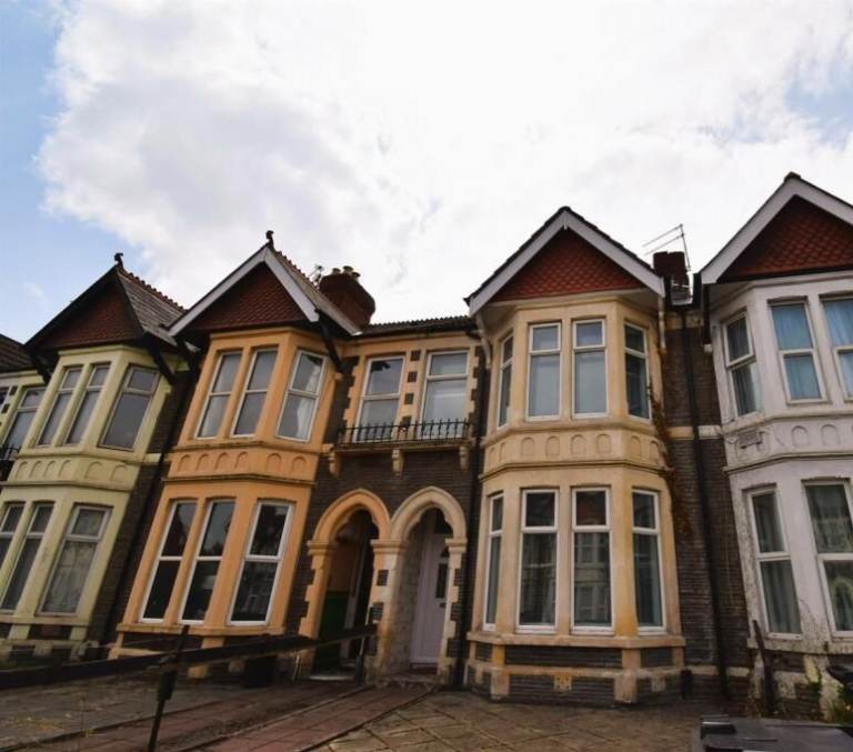 House Rooms to rent whitchurch road Cardiff CF14