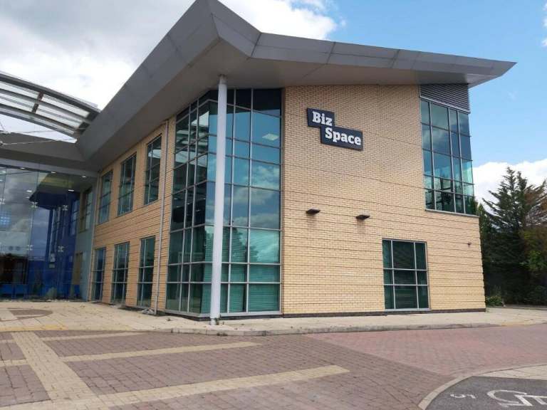 Office units for rent in Theale, Reading