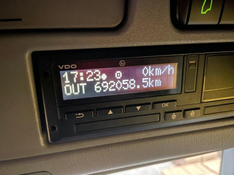 MERCEDES ACTROS MP3 1860 V8 EURO 5 4X2, 18 TONNE DRAWBAR SPEC REMOVAL BOX 