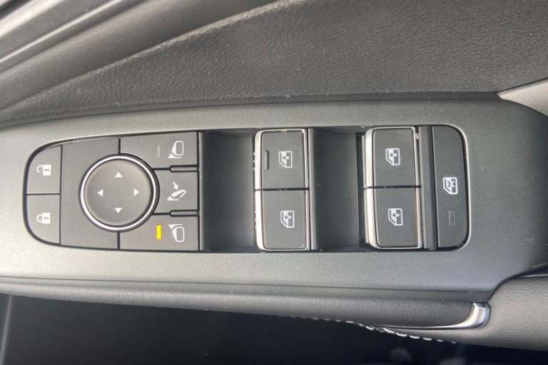 2025 Nissan Qashqai 1.5 E-Power N-Connecta [Glass Roof] 5dr Auto Automatic Hatchback Hybrid Autom...