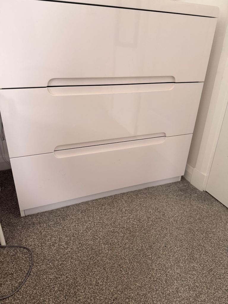 Next White High Gloss Chest of 3 Drawers – Good Condition