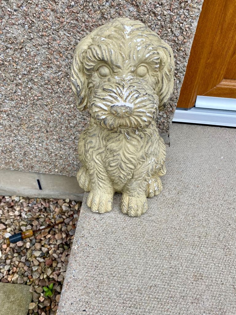 Ornament garden 🪴 stone dog 🐶 
