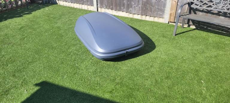 Halfords 420L roof box grey