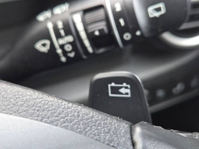 2019 Hyundai KONA 64kWh Premium SE SUV 5dr Electric Auto (7kW Charger) (204 ps) HATCHBACK ELECTRI...