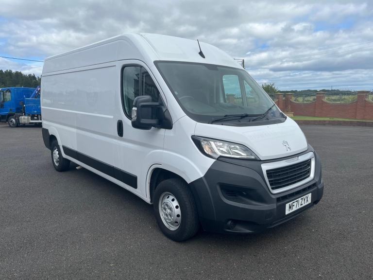 2021 71 plate Peugeot boxer long wheel bace van 