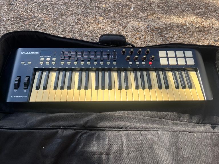 M-Audio Oxygen 49 MIDI Keyboard – Good Condition