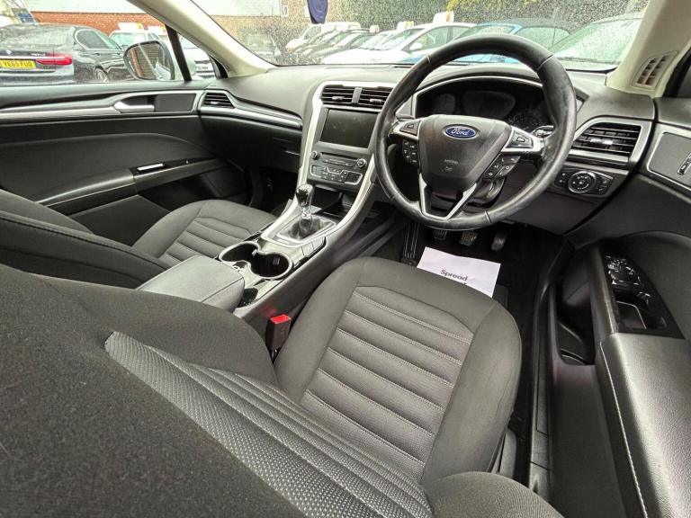 FORD MONDEO 2.0 TDCi Zetec Euro 6 (s/s) 5dr 2015