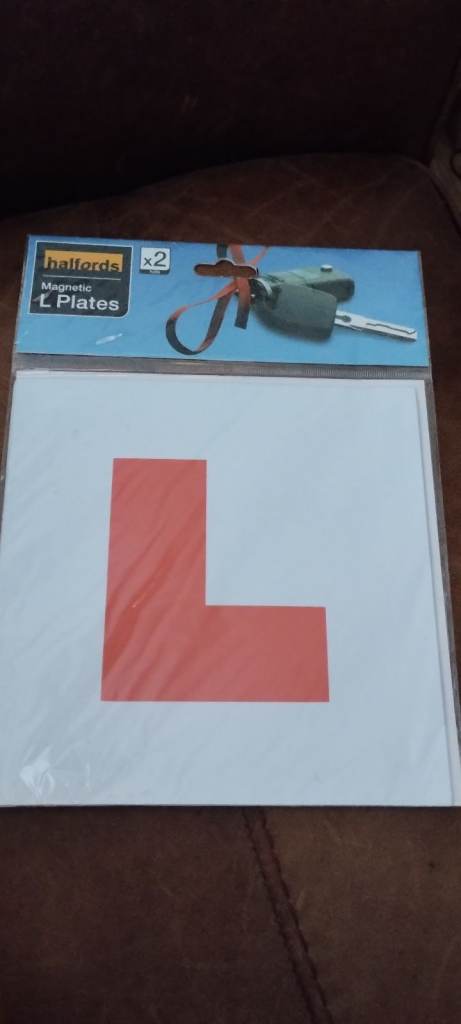 Halfords car L Learner plates pack 2 magnetic