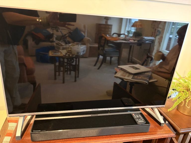 Panasonic Viera TV TX 40DX700B and sound theatre