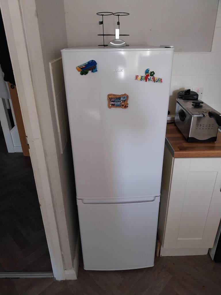 White Fridge Freezer –  logik