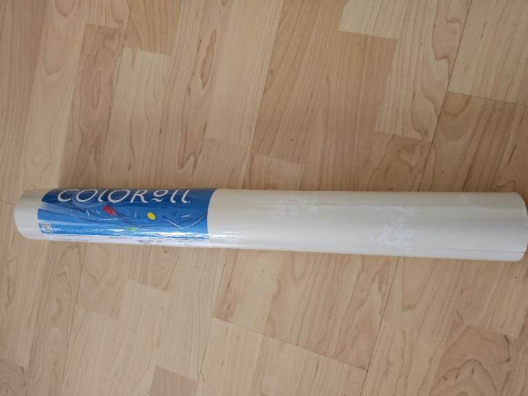 1 roll of Cream Floral Print Wallpaper - BRAND NEW UNOPENED