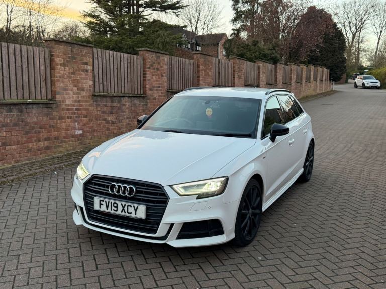 Audi, A3, Hatchback, 2019, Semi-Auto, 1968 (cc), 5 doors