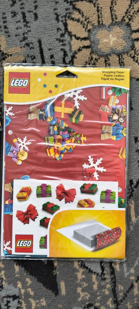 New LEGO Christmas Wrapping Paper with Gift Tags 3x Packs 