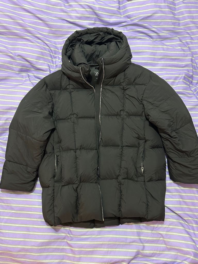 Zara Hooded Puffer Jacket (water and wind protection) size M