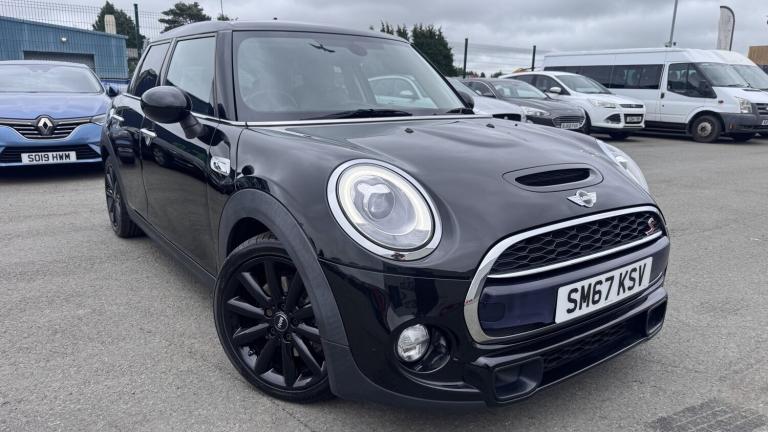 MINI HATCH 2.0 5-Door Hatch Cooper S 2017