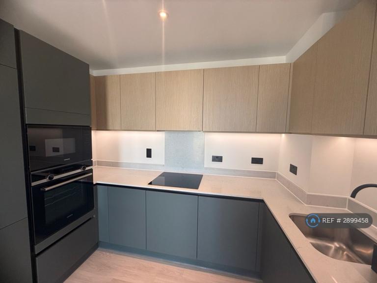 1 bedroom in West Parkside, London, SE10 (#2899458)