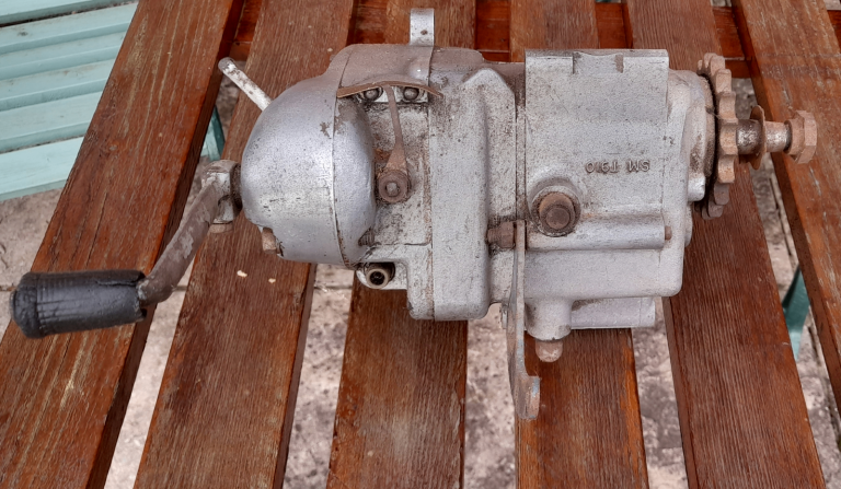 1959 pre unit Tiger100 gearbox