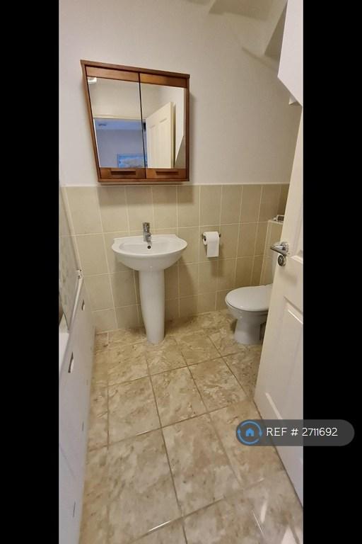 3 bedroom house in Cardinal Drive, Gloucester, GL4 (3 bed) (#2711692)