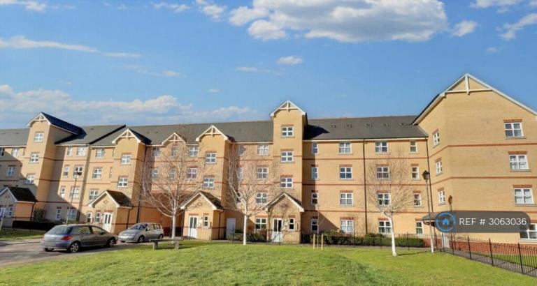 2 bedroom flat in Winstanley Court, Cambridge, CB1 (2 bed) (#3063036)