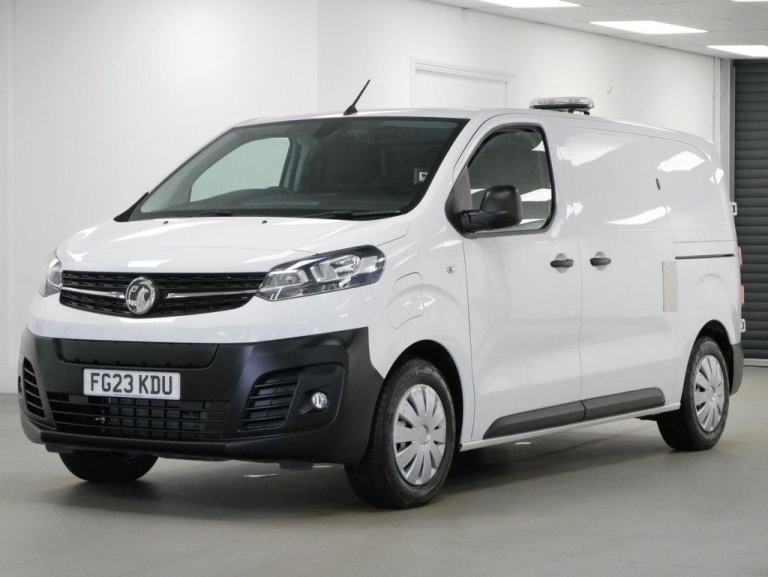 23 VAUXHALL VIVARO ELECTRIC 3100 100KW 75KWH L1 PRIME AUTOMATIC 6DR ( RACKING )