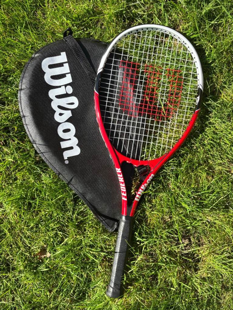 Wilson x Federer Tennis Racket – Adult Size – With Cover + 2 Balls – Excellent Condition
