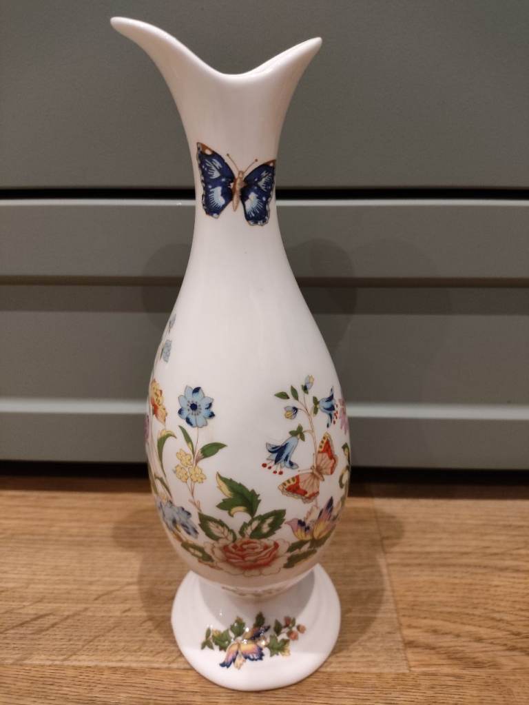Aynsley cottage garden bone china vase