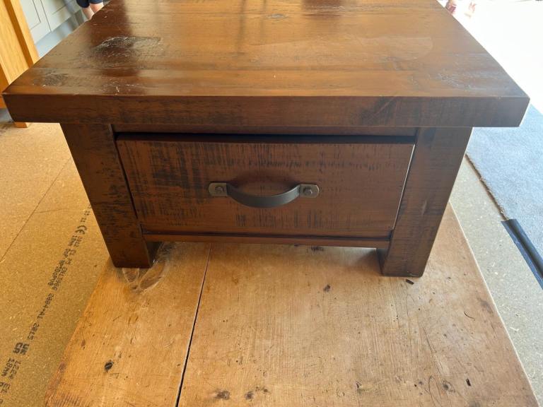 Solid Oak Coffee Table with Drawer – Good Condition