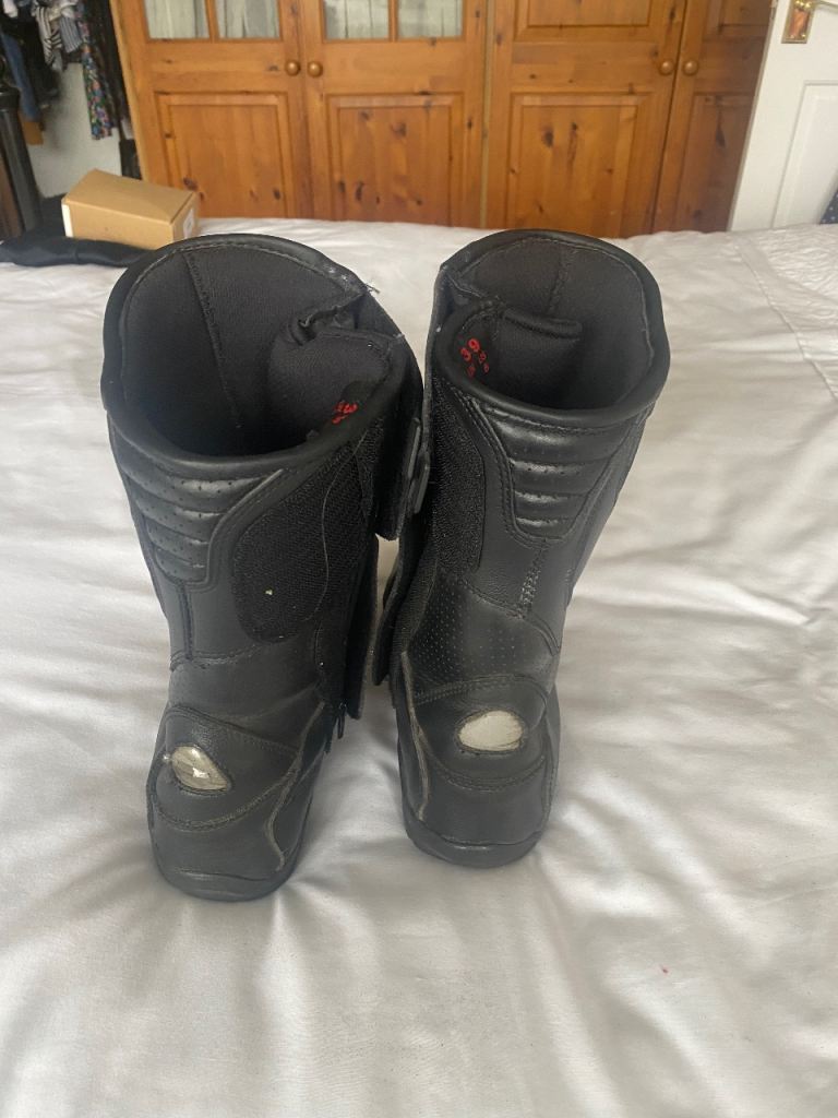 Ladies motorcycle boots