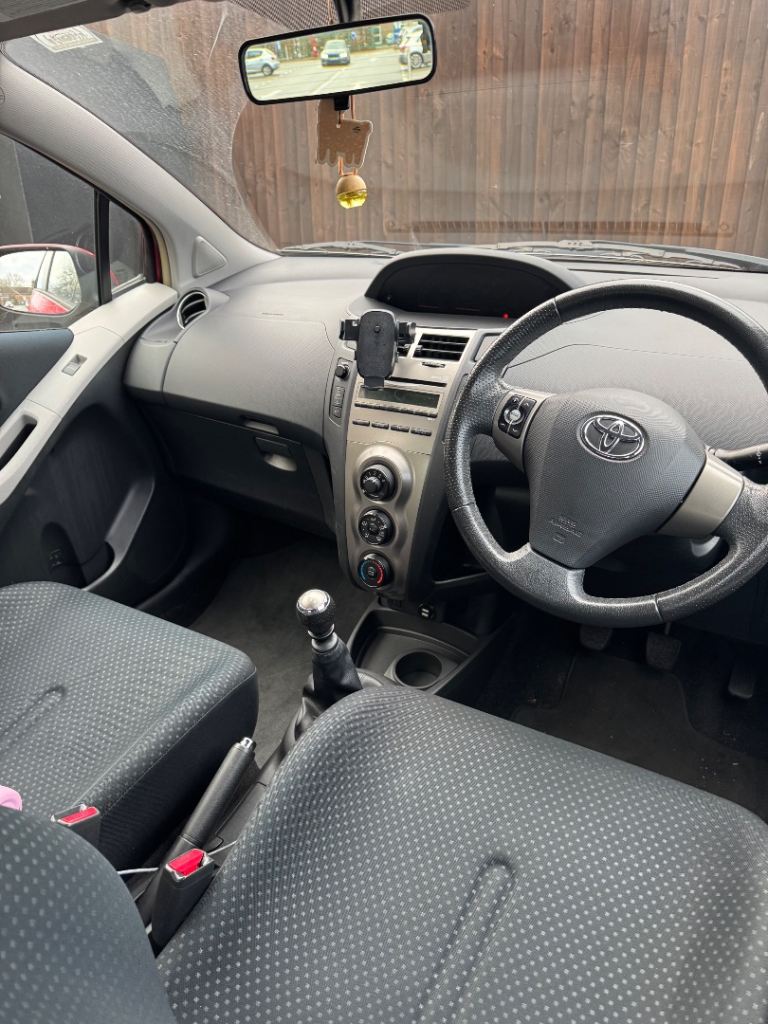 Toyota, YARIS, Hatchback, 2010, Manual, 1329 (cc), 5 doors