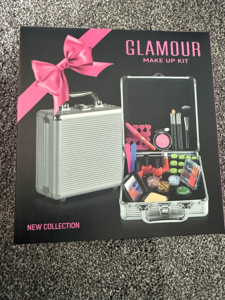 GLAMOUR Make Up Kit for kids– New Collection, Unopened