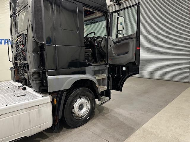 DAF XF 460 6x2 Sleeper Cab Tractor Unit