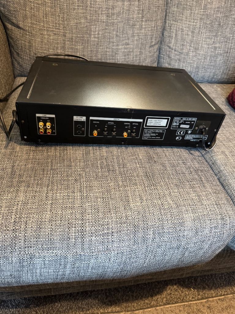 Sony MDS-JB920 Minidisc Player and Creek CAS 4040 Quality Amplifier