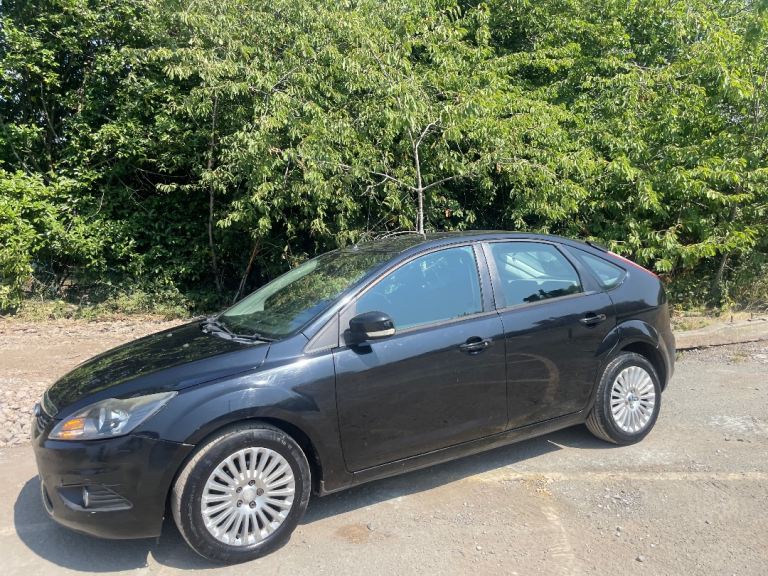 FORD FOCUS 1.6 ZETEC TITANIUM 11 REG 5 DOOR ALLOYS AIR CON MOT NOVEMBER 7TH LOW INSURANCE 40+MPG